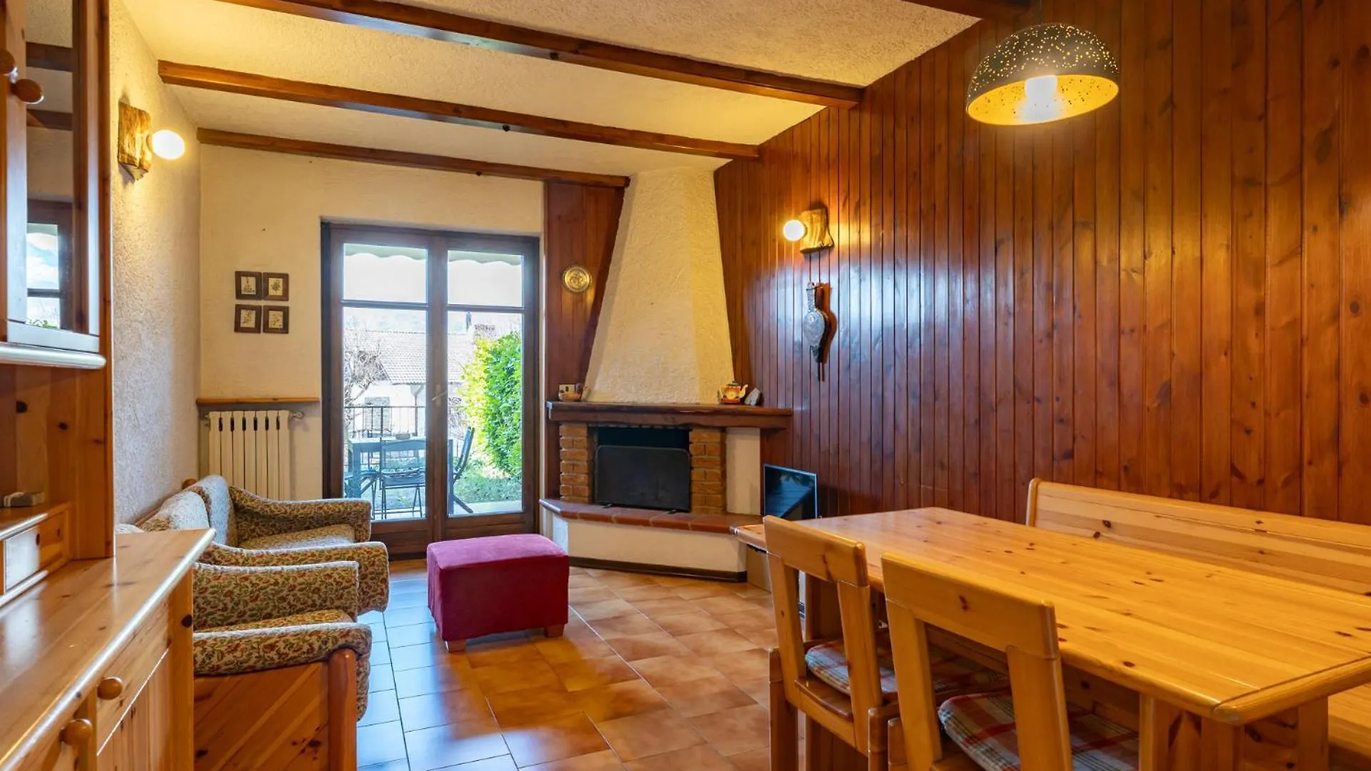 Cremeno Hidden Garden Apartment